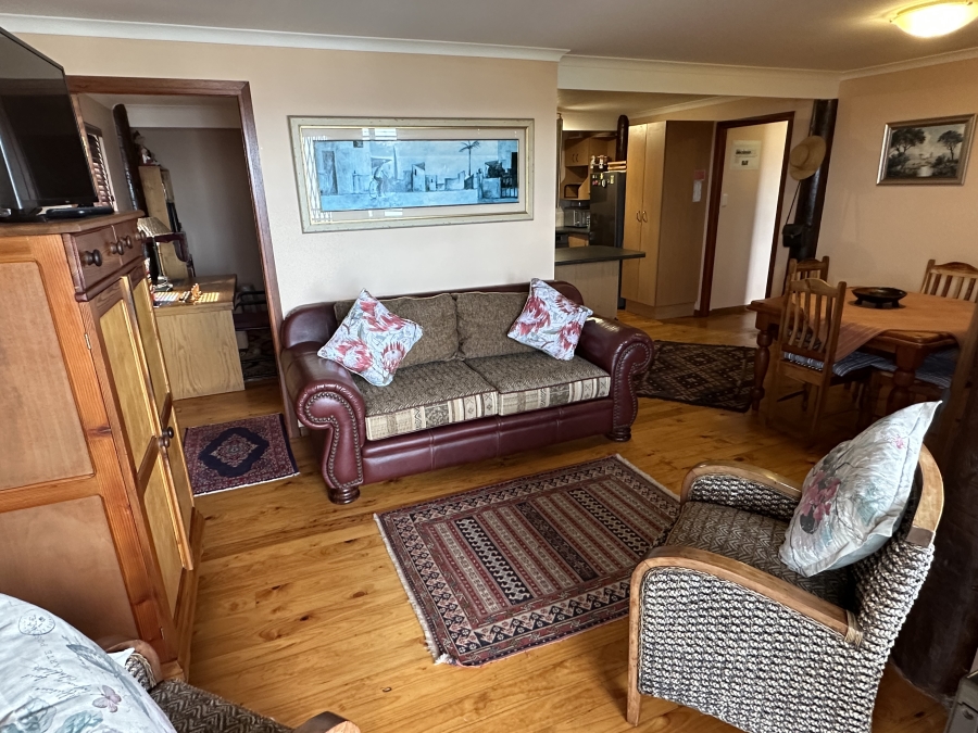 6 Bedroom Property for Sale in Outeniqua Strand Western Cape